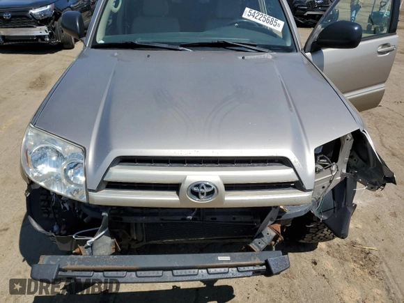 2004 Toyota 4Runner SR5 with VIN JTEBU14R540039339, listed as a Copart auction lot 54225685 with 220,937 mi miles and Clean Title. Bid and sale history available at DreamBid. Image 11.