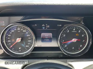 2019 Mercedes-Benz E 300 z VIN WDDZF4JBXKA529715, wystawiony jako Copart lot #56914325 z przebiegiem 71 343 mil mil oraz Szkoda całkowita • Salvage title. Historia ofert i sprzedaży dostępna na DreamBid. Obrazek 9.