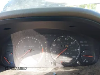 1999 Acura CL Premium z VIN 19UYA2255XL014474, wystawiony jako IAAI lot #42124075 z przebiegiem 212 404 mil mil oraz . Historia ofert i sprzedaży dostępna na DreamBid. Obrazek 7.
