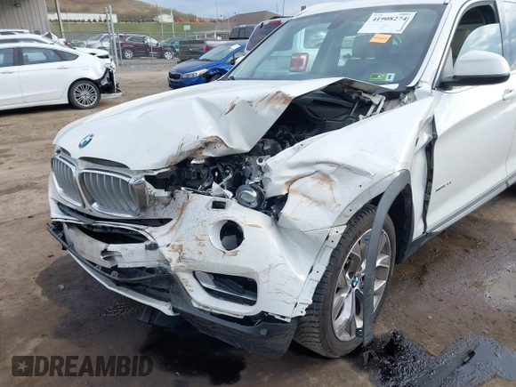 2016 BMW X3 xDrive28i with VIN 5UXWX9C54G0D71241, listed as a IAAI auction lot 41908274 with 190,895 mi miles. Bid and sale history available at carsss.com. Image 6.