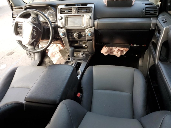2018 Toyota 4Runner SR5 with VIN JTEBU5JR7J5606564, listed as a Copart auction lot 82647504 with 149,936 mi miles and Salvage Title. Bid and sale history available at carsss.com. Image 8.