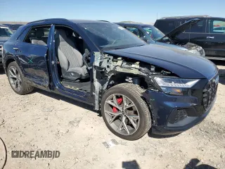 2023 Audi SQ8 Prestige z VIN WA1CWBF1XPD037089, wystawiony jako Copart lot #46889654 z przebiegiem 3718 mil mil oraz . Historia ofert i sprzedaży dostępna na DreamBid. Obrazek 4.