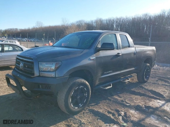 2013 Toyota Tundra 4WD Truck with VIN 5TFUW5F14DX283612, listed as a IAAI auction lot 41551592 with 198,271 mi miles. Bid and sale history available at carsss.com. Image 2.
