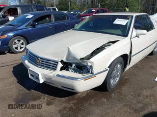 2000 Cadillac Eldorado ESC with VIN 1G6EL12Y0YB702778, listed as a IAAI auction lot 41988107 with 203,526 mi miles. Bid and sale history available at carsss.com. Image 6.