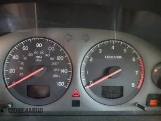 2001 Volvo V70 с VIN YV1SZ58D611043637, выставлен на аукционе Copart как лот 59484605 с пробегом 274 844 миль миль и Списание • Salvage title. История ставок и продаж доступна на DreamBid. Изображение 9.