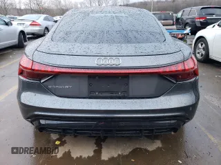 2022 Audi e-tron GT Prestige z VIN WAUEJBFWXN7005938, wystawiony jako Copart lot #72659842 z przebiegiem Nie podano mil oraz . Historia ofert i sprzedaży dostępna na DreamBid. Obrazek 6.