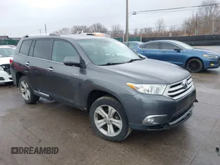 2012 Toyota Highlander Limited with VIN 5TDDK3EH6CS174295, listed as a IAAI auction lot 41680246 with 215,531 mi miles. Bid and sale history available at carsss.com. Image 1.
