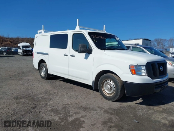 2014 Nissan NV S z VIN 1N6BF0KXXEN107999, wystawiony jako IAAI lot #40969864 z przebiegiem 161 431 mil mil oraz . Historia ofert i sprzedaży dostępna na DreamBid. Obrazek 1.