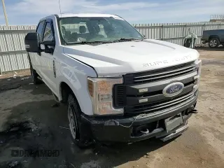 2018 Ford F-250 XL z VIN 1FT7W2B63JEB97907, wystawiony jako Copart lot #46515335 z przebiegiem 209 181 mil mil oraz Szkoda całkowita • Salvage title. Historia ofert i sprzedaży dostępna na DreamBid. Obrazek 10.