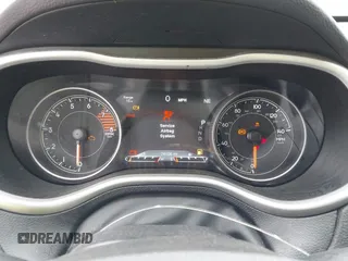 2017 Jeep Cherokee Trailhawk with VIN 1C4PJMBS2HW612792, listed as a IAAI auction lot 42373828 with 74,106 mi miles and . Bid and sale history available at DreamBid. Image 15.