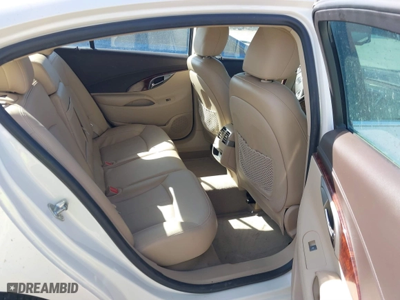 2011 Buick LaCrosse CXS with VIN 1G4GE5ED8BF377695, listed as a IAAI auction lot 41758031 with 91,434 mi miles. Bid and sale history available at carsss.com. Image 8.