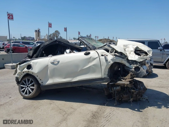 2017 MINI Convertible Cooper with VIN WMWWG5C31H3C99176, listed as a IAAI auction lot 29272896 with 23,200 mi miles. Bid and sale history available at carsss.com. Image 13.
