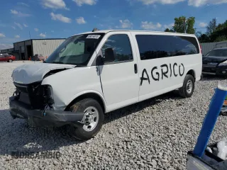 2023 Chevrolet Express Passenger LS z VIN 1GAZGNFP5P1138053, wystawiony jako Copart lot #69814074 z przebiegiem 19 516 mil mil oraz Szkoda całkowita • Salvage title. Historia ofert i sprzedaży dostępna na DreamBid. Obrazek 1.
