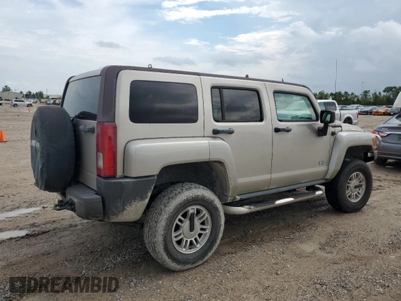 2006 Hummer H3 z VIN 5GTDN136368181140, wystawiony jako Copart lot #64177084 z przebiegiem 106 022 mil mil oraz Tytuł czysty. Historia ofert i sprzedaży dostępna na DreamBid. Obrazek 3.