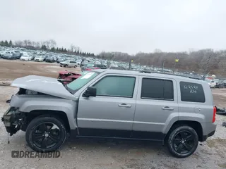 2016 Jeep Patriot High Altitude with VIN 1C4NJPFAXGD810878, listed as a IAAI auction lot 41225029 with 135,681 mi miles and . Bid and sale history available at DreamBid. Image 14.
