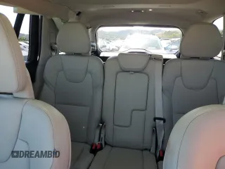 2020 Volvo XC90 Momentum z VIN YV4A22PK3L1605319, wystawiony jako Copart lot #55432605 z przebiegiem 61 338 mil mil oraz Szkoda całkowita • Salvage title. Historia ofert i sprzedaży dostępna na DreamBid. Obrazek 10.