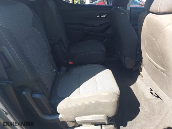 2018 Chevrolet Traverse LT Cloth with VIN 1GNEVGKW7JJ215007, listed as a IAAI auction lot 41848551 with 108,467 mi miles. Bid and sale history available at carsss.com. Image 8.