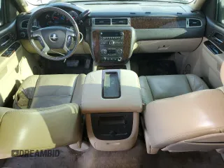 2011 GMC Sierra 1500 Denali z VIN 3GTP2XE23BG154941, wystawiony jako Copart lot #51020555 z przebiegiem 261 055 mil mil oraz Szkoda całkowita • Salvage title. Historia ofert i sprzedaży dostępna na DreamBid. Obrazek 8.