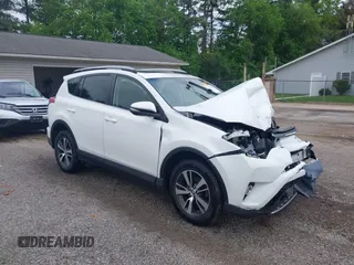 2017 Toyota RAV4 XLE с VIN JTMWFREV9HJ126106, выставлен на аукционе IAAI как лот 42240404 с пробегом 114 миль миль и . История ставок и продаж доступна на DreamBid. Изображение 1.