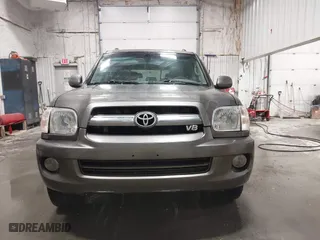 2006 Toyota Sequoia Limited with VIN 5TDBT48A06S275409, listed as a IAAI auction lot 41766094 with 149,718 mi miles. Bid and sale history available at carsss.com. Image 12.