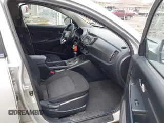 2011 Kia Sportage LX with VIN KNDPB3A21B7059725, listed as a IAAI auction lot 41814298 with 178,023 mi miles and . Bid and sale history available at carsss.com. Image 5.