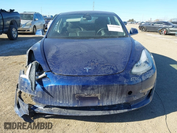 2018 Tesla Model 3 Long Range Battery with VIN 5YJ3E1EA0JF037736, listed as a IAAI auction lot 41423506 with 23,675 mi miles and . Bid and sale history available at DreamBid. Image 11.