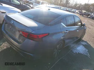 2019 Nissan Altima SV z VIN 1N4BL4DV6KC119773, wystawiony jako IAAI lot #41212083 z przebiegiem 110 671 mil mil oraz . Historia ofert i sprzedaży dostępna na DreamBid. Obrazek 4.