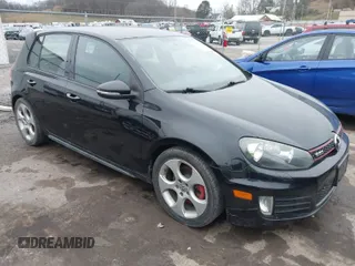2010 Volkswagen GTI z VIN WVWGV7AJ5AW414566, wystawiony jako IAAI lot #40813151 z przebiegiem 143 389 mil mil oraz . Historia ofert i sprzedaży dostępna na DreamBid. Obrazek 1.