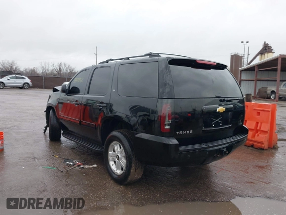 2012 Chevrolet Tahoe LT z VIN 1GNSCBE04CR227932, wystawiony jako IAAI lot #38472865 z przebiegiem 167 457 mil mil oraz . Historia ofert i sprzedaży dostępna na DreamBid. Obrazek 3.