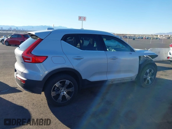2021 Volvo XC40 Inscription with VIN YV4AC2HL8M2602643, listed as a IAAI auction lot 41601331 with 92,999 mi miles. Bid and sale history available at carsss.com. Image 14.