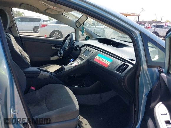 2013 Toyota Prius One with VIN JTDKN3DU6D5629201, listed as a IAAI auction lot 42108606 with 473,790 mi miles. Bid and sale history available at carsss.com. Image 5.
