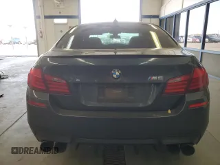2013 BMW M5 z VIN WBSFV9C54DC773221, wystawiony jako Copart lot #54831865 z przebiegiem 127 949 mil mil oraz Tytuł czysty. Historia ofert i sprzedaży dostępna na DreamBid. Obrazek 6.
