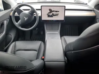 2022 Tesla Model Y Long Range z VIN 7SAYGDEE5NF352075, wystawiony jako Copart lot #50799895 z przebiegiem 11 597 mil mil oraz Szkoda całkowita • Salvage title. Historia ofert i sprzedaży dostępna na DreamBid. Obrazek 8.