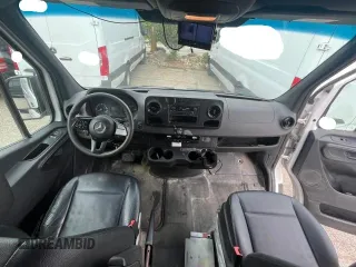 2020 Mercedes-Benz Sprinter with VIN W1W8ED3Y0LT020270, listed as a Copart auction lot 61174904 with 196,549 mi miles and . Bid and sale history available at DreamBid. Image 9.