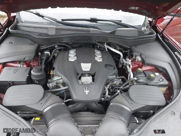 2017 Maserati Levante with VIN ZN661XUL4HX245681, listed as a IAAI auction lot 41641776 with 79,775 mi miles. Bid and sale history available at carsss.com. Image 10.
