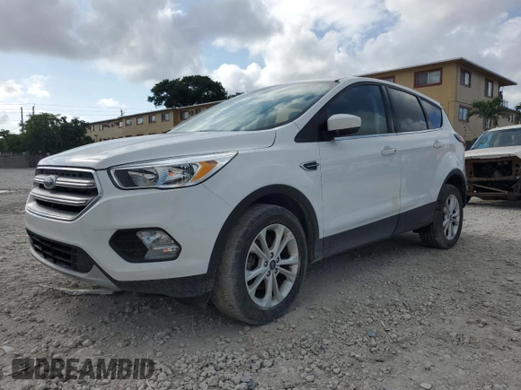 2019 Ford Escape SE z VIN 1FMCU0GD2KUB95892, wystawiony jako Copart lot #58071975 z przebiegiem Nie podano mil oraz Nie do naprawy • Non repairable. Historia ofert i sprzedaży dostępna na DreamBid. Obrazek 1.