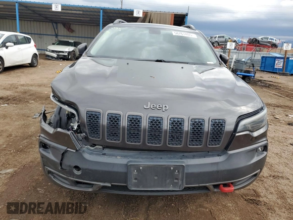 2020 Jeep Cherokee Trailhawk with VIN 1C4PJMBXXLD500953, listed as a Copart auction lot 58761405 with 68,457 mi miles and Salvage title. Bid and sale history available at DreamBid. Image 5.