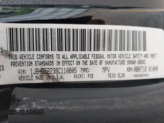 2008 Jeep Commander Limited z VIN 1J8HG58238C110805, wystawiony jako IAAI lot #42306188 z przebiegiem 244 716 mil mil oraz . Historia ofert i sprzedaży dostępna na DreamBid. Obrazek 9.