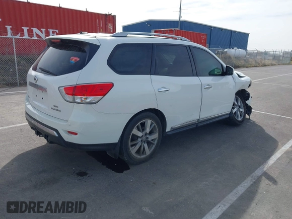 2013 Nissan Pathfinder SV with VIN 5N1AR2MM7DC673256, listed as a IAAI auction lot 41823521 with 183,198 mi miles. Bid and sale history available at carsss.com. Image 4.