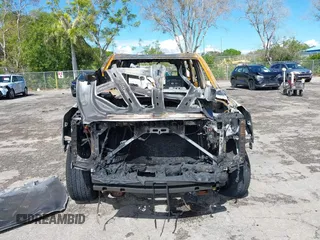 2015 GMC Yukon Denali with VIN 1GKS2CKJXFR655818, listed as a IAAI auction lot 41641960 with 1 mi miles. Bid and sale history available at carsss.com. Image 6.
