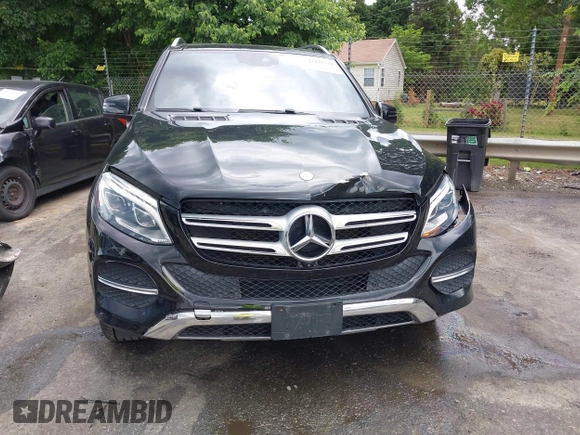 2017 Mercedes-Benz GLE 350 z VIN 4JGDA5HB0HA924859, wystawiony jako IAAI lot #42191729 z przebiegiem 91 831 mil mil oraz . Historia ofert i sprzedaży dostępna na DreamBid. Obrazek 17.