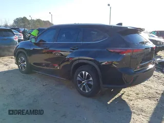2024 Toyota Highlander LE with VIN 5TDKDRAH6RS051518, listed as a IAAI auction lot 41393093 with 23,305 mi miles and . Bid and sale history available at DreamBid. Image 3.