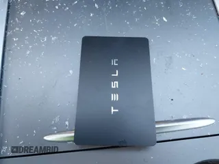 2023 Tesla Model 3 z VIN 5YJ3E1EA4PF505850, wystawiony jako IAAI lot #41310597 z przebiegiem 70 211 mil mil oraz . Historia ofert i sprzedaży dostępna na DreamBid. Obrazek 11.