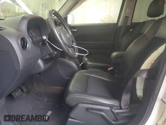 2017 Jeep Patriot Sport SE with VIN 1C4NJPBA2HD137656, listed as a Copart auction lot 45195785 with 105,000 mi miles and Salvage Title. Bid and sale history available at carsss.com. Image 7.