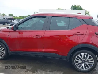 2024 Nissan Kicks SV z VIN 3N1CP5CV2RL538229, wystawiony jako IAAI lot #42218438 z przebiegiem 3 113 mil mil oraz . Historia ofert i sprzedaży dostępna na DreamBid. Obrazek 14.