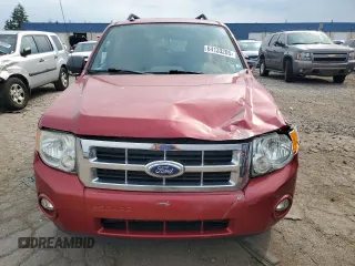 2012 Ford Escape XLT z VIN 1FMCU9DG8CKA63185, wystawiony jako Copart lot #64133205 z przebiegiem 161 024 mil mil oraz Czysty tytuł • Clean title. Historia ofert i sprzedaży dostępna na DreamBid. Obrazek 5.