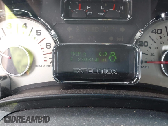 2008 Ford Expedition Limited с VIN 1FMFU19528LA36121, выставлен на аукционе IAAI как лот 42363056 с пробегом 236 081 миль миль и . История ставок и продаж доступна на DreamBid. Изображение 7.