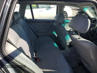 2002 BMW 3 Series 325xi with VIN WBAEP33492PF00590, listed as a Copart auction lot 78005834 with 146,279 mi miles and Clean Title. Bid and sale history available at carsss.com. Image 10.