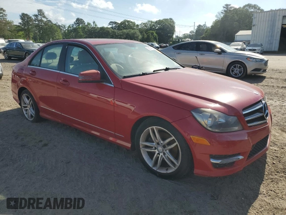 2014 Mercedes-Benz C 250 Sport z VIN WDDGF4HBXER304424, wystawiony jako Copart lot #55074935 z przebiegiem 192 618 mil mil oraz Czysty tytuł • Clean title. Historia ofert i sprzedaży dostępna na DreamBid. Obrazek 4.