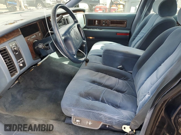 1996 Cadillac Fleetwood z VIN 1G6DW52P7TR700057, wystawiony jako Copart lot #49994225 z przebiegiem 115 819 mil mil oraz Czysty tytuł • Clean title. Historia ofert i sprzedaży dostępna na DreamBid. Obrazek 7.